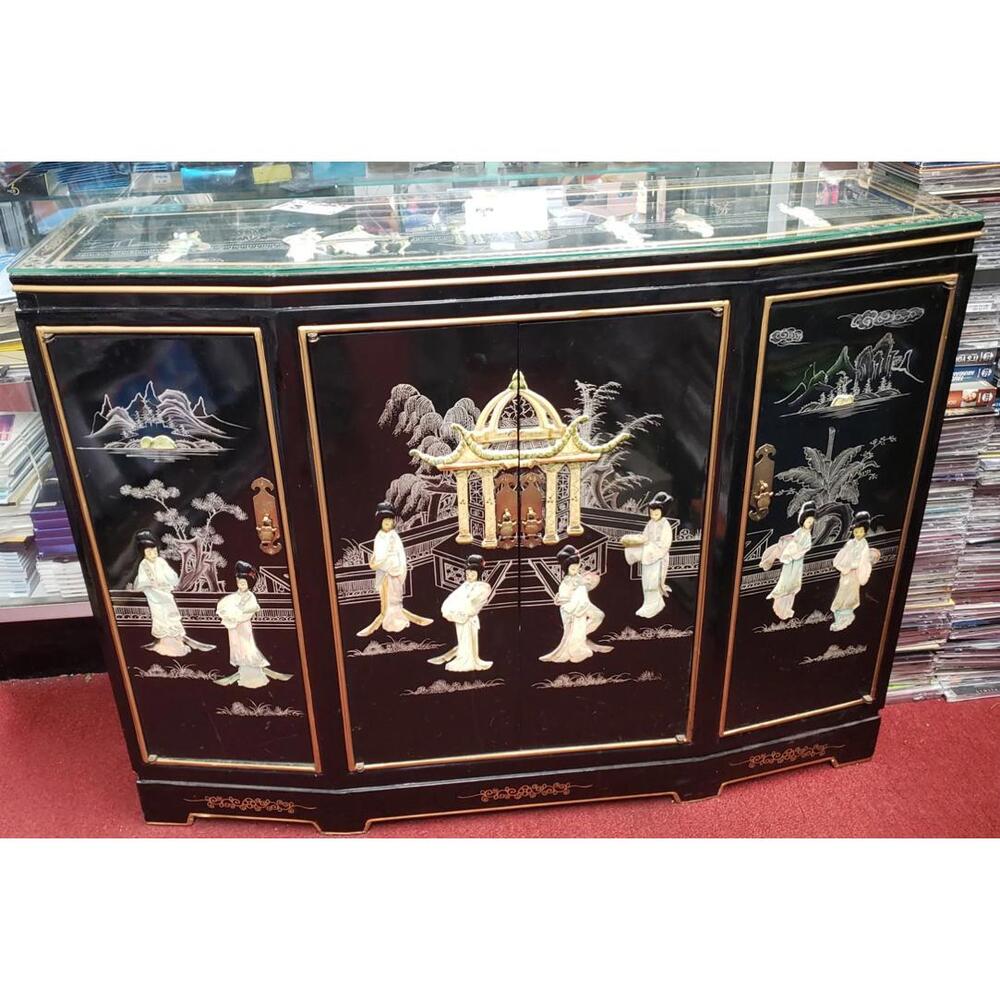 Oriental 40" Chinese Black Lacquer Buffet with Mother of Pearl Lady Design
